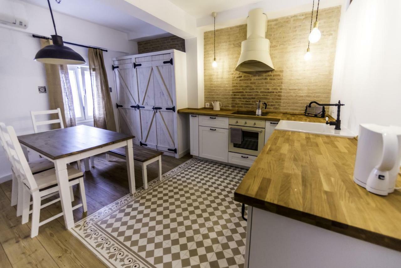 Apartment In The Centre Севиля Екстериор снимка